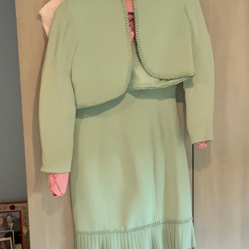 100% silk dress with matching short jacket, perfect for day or evening party